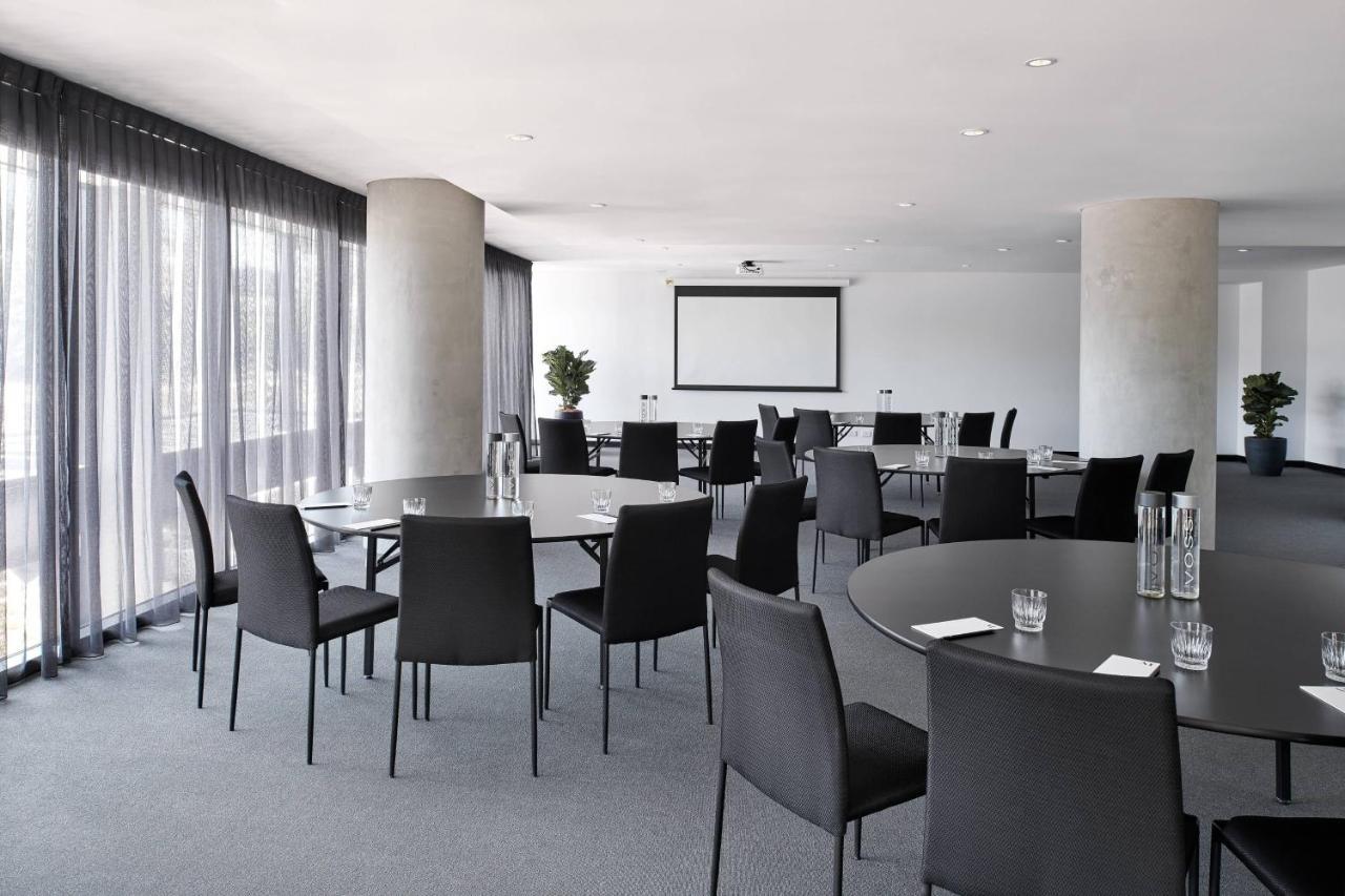 Midnight Hotel, Autograph Collection Canberra Exterior photo The Boardroom at the National Portrait Gallery