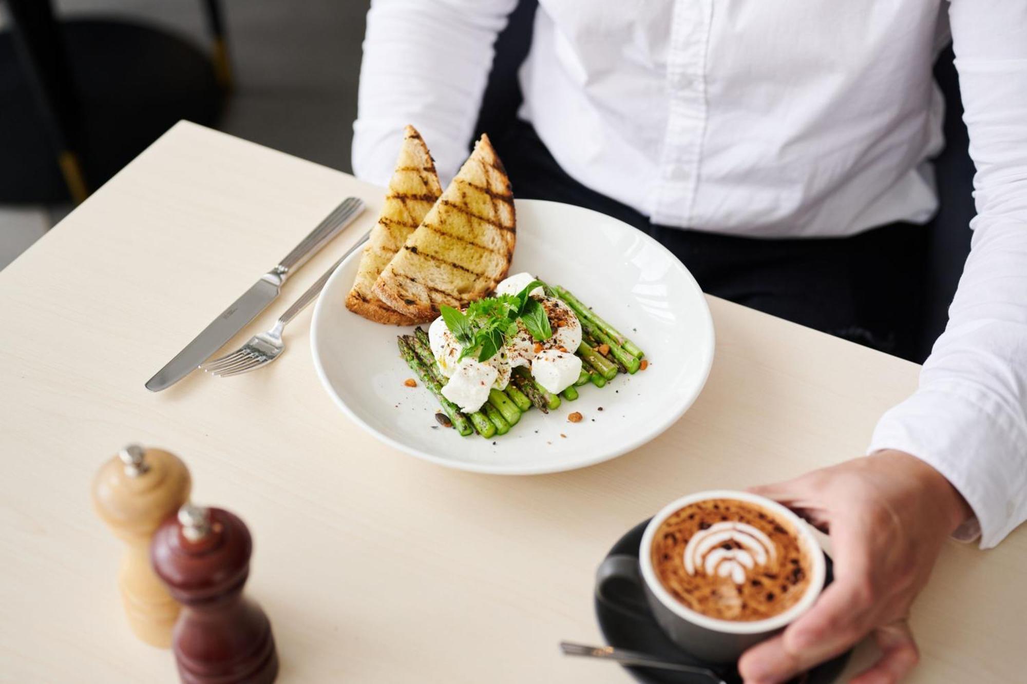 Midnight Hotel, Autograph Collection Canberra Exterior photo Asparagus and poached egg