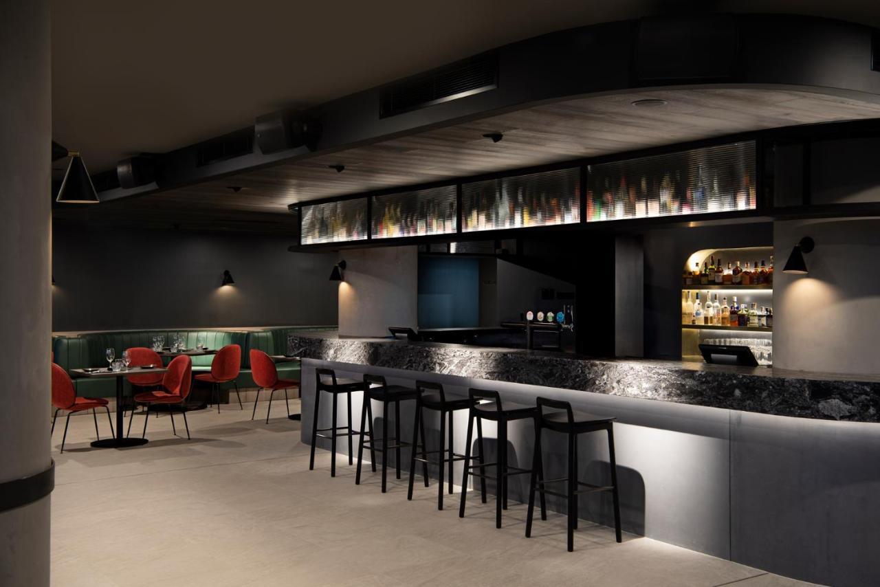 Midnight Hotel, Autograph Collection Canberra Exterior photo The bar at the restaurant