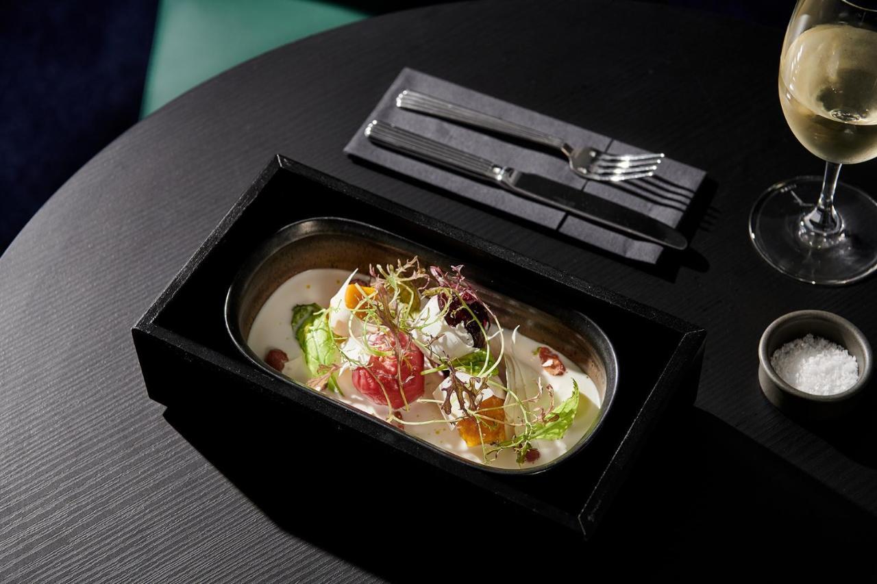 Midnight Hotel, Autograph Collection Canberra Exterior photo A dish at the restaurant